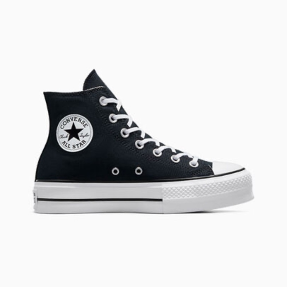 Chuck Taylor / Converse/  All Star Lift Platform / Size 9